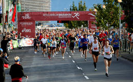 Participants in the Íslandsbanki Reykjavík Marathon this year come from 97 countries. Most of the foreign runners are from the United States, the United Kingdom, and Poland.