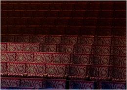 Landsmenn reyna að losa sig við leikhúsmiða