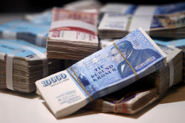 Greiðslur lækki úr 300.000 í 8.000 kr. á mánuði