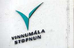 370 manns sagt upp í maí