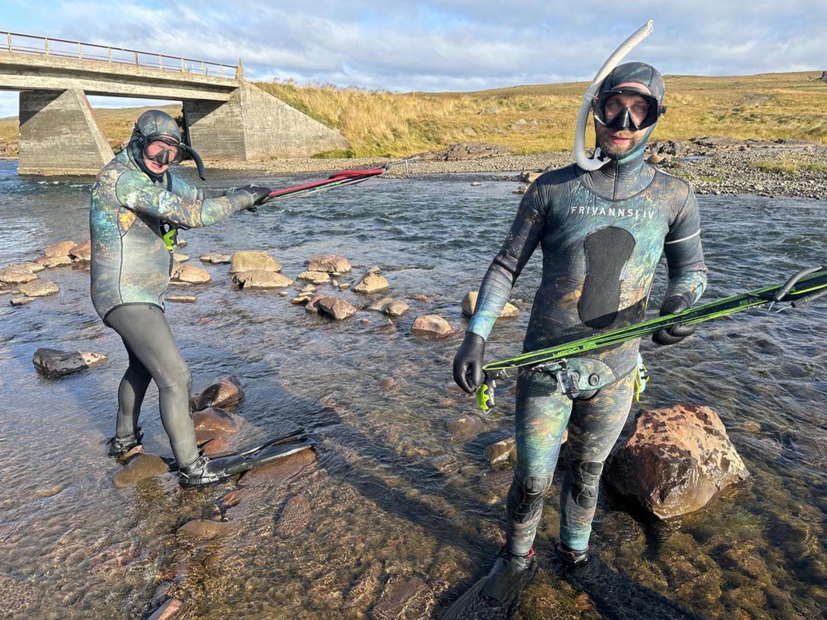 Klárir í slaginn. Þeir byrjuðu í Túnhyl en fundu ekki …
