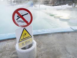 Gekk inn á unglingsstúlku og handlék kynfærin