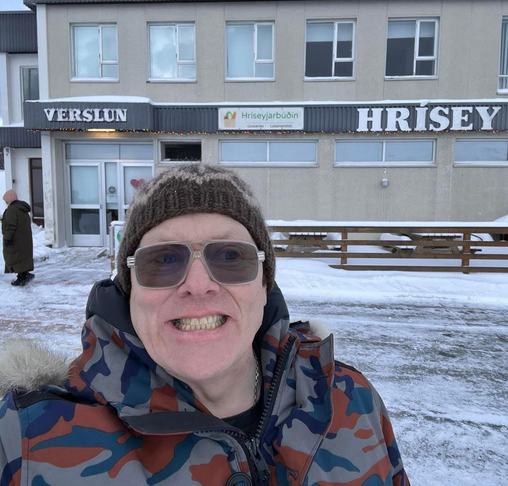Af myndum að dæma var Jón Gnarr alsæll með ferð …