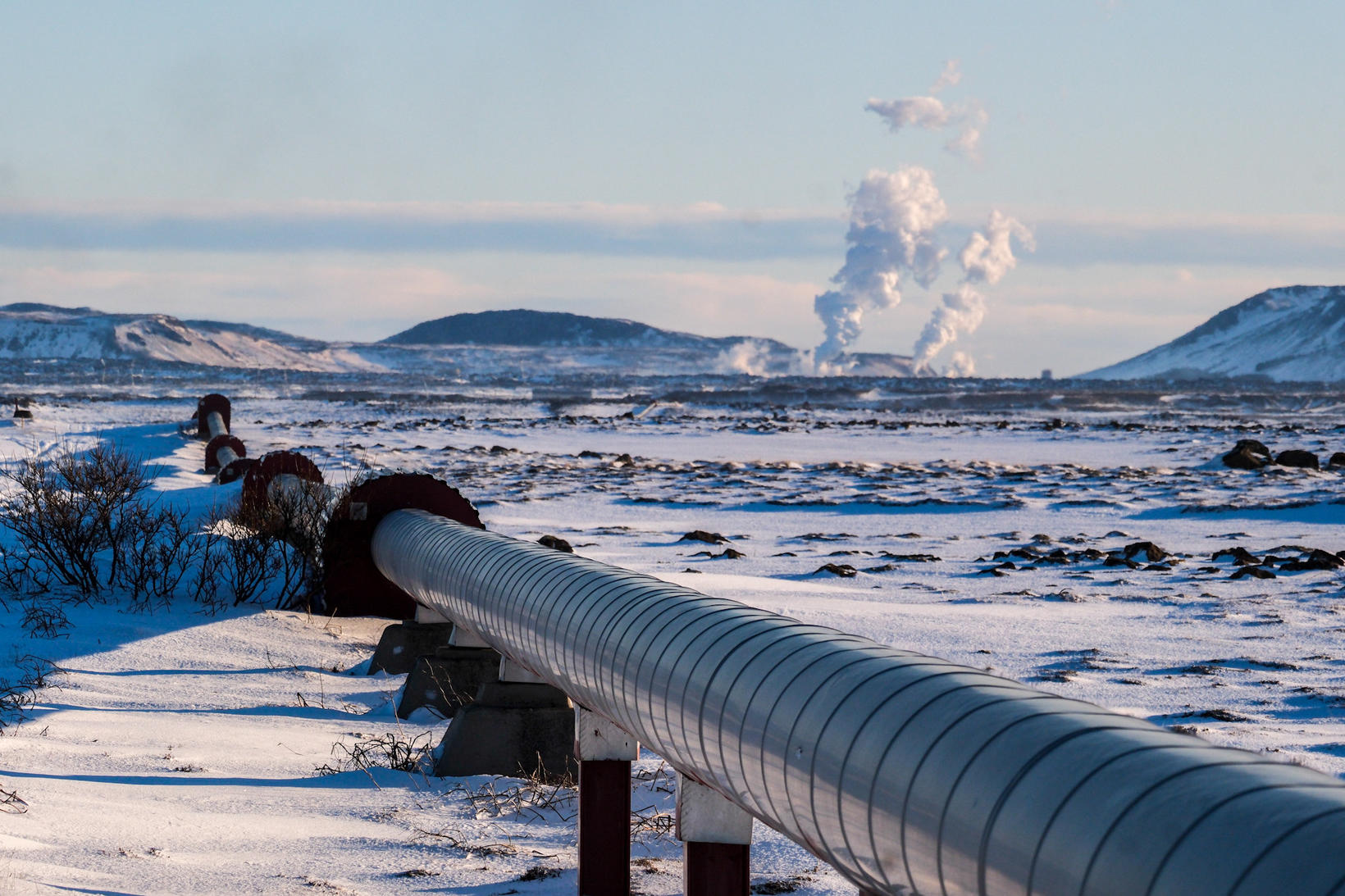 The Njarðvík hot pipeline goes from Svartsengi power plant to …