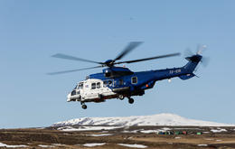 The helicopter was called out due to an avalanche in Böggvisstaðafjall mountain, west of Dalvík.
