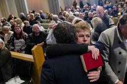 "The winning photograph captures the human side, how the community became close together, and how people showed support for each other during a difficult time,&#8221; says in the jury's review of the press photograph of the year.