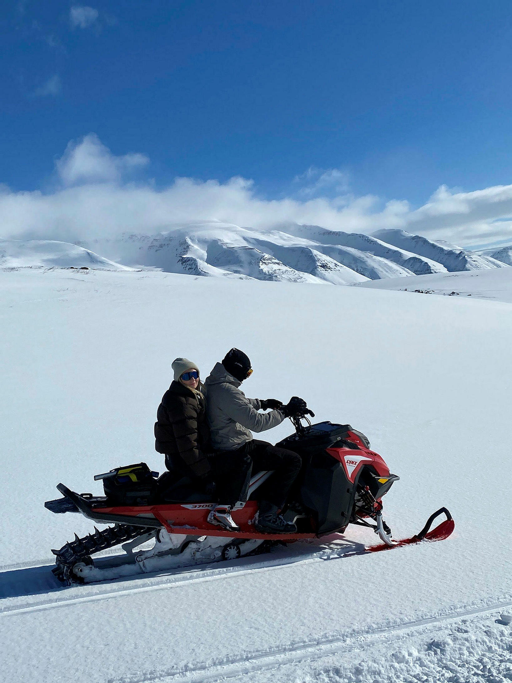Fjölskylda Karenar Bjargar er vélsleðafjölskylda. Hér er hún á Kaldbak …