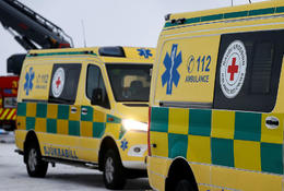 Umferðarslys á Suðurlandsvegi: Veginum lokað