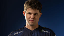 Magnus Carlsen, einn besti skákmaður allra tíma og margfaldur heimsmeistari, hefur skrifað undir...