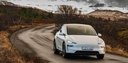 Tæpur þriðjungur Tesla Y í endurskoðun