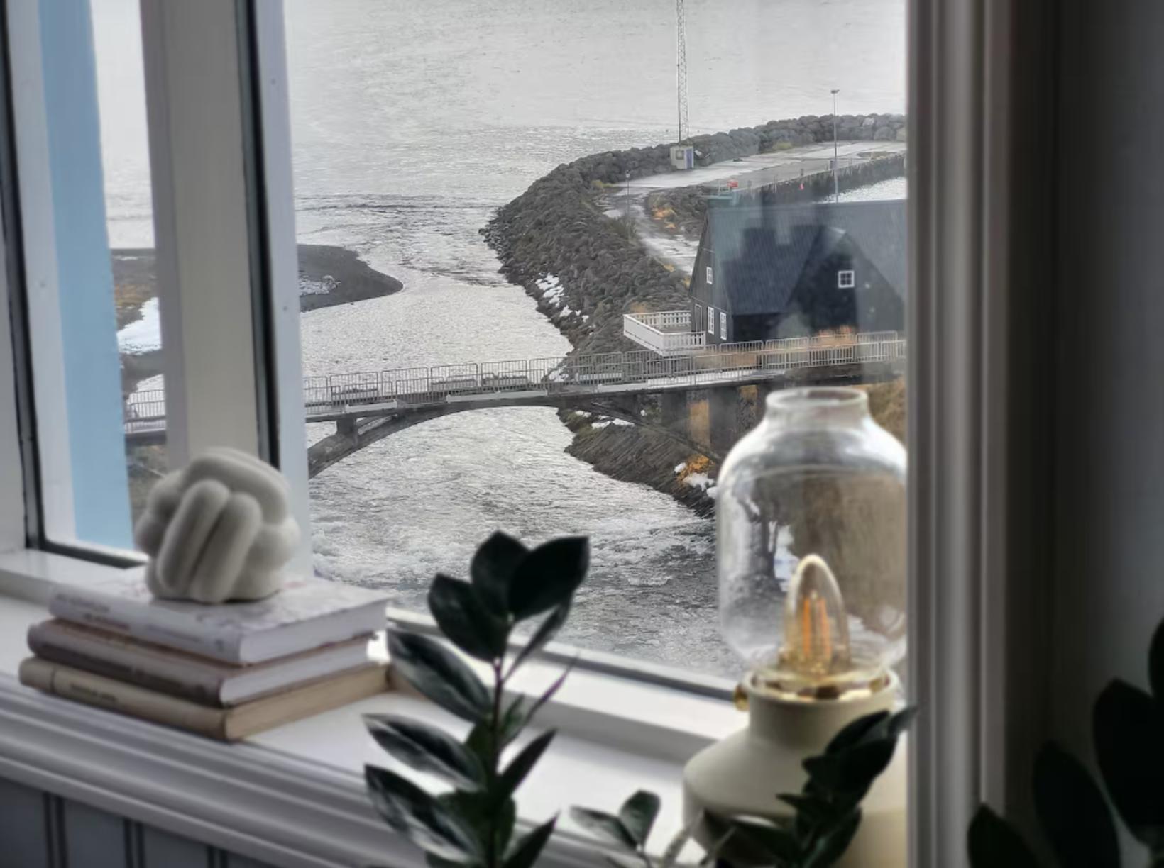 Fallegt útsýni bæði á veturna og á sumrin.