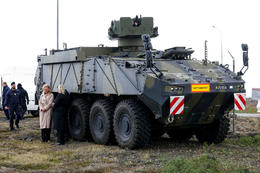 The explosive ordnance disposal exercise officially began on September 8. The photo, taken in the secure area at Keflavík, shows the same type of vehicle that has been seen traveling to and from Reykjanes, Hvalfjörður, and Helguvík.