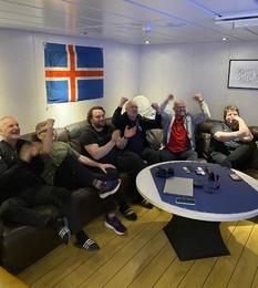 Skipulögðu veiðarnar í kringum handboltaleikinn