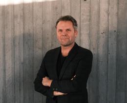 Lárus vill sæti á lista Miðflokksins