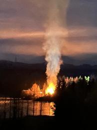 Eldur í bústað við Elliðavatn