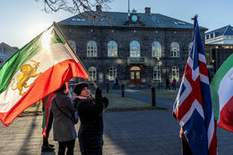 Telur íranska byltingarvörðinn hryðjuverkasamtök