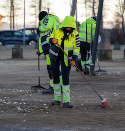 Absence due to illness among public sector employees is twice as common as in the private sector.