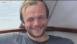 Lést í brúðkaupsferðinni