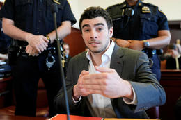 Réttað yfir Mangione í júní