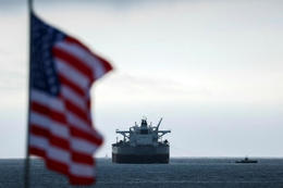 Lokun sundsins hefur mest áhrif á Kínverja