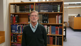 Stýrir stærsta safni íslenskra rita í Ameríku