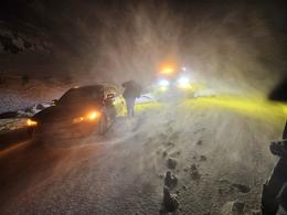 Ferðalangar víða í vandræðum vegna færðar