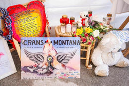 Kviknaði í minnisvarða um eldsvoðann