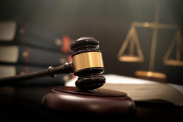 Fundin sek um morð á eiginmanninum