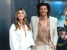 Sjóðheit mæðgin á rauða dreglinum