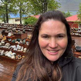 Flutti til Íslands til að vinna í fiski og fann ástina