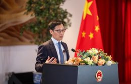 Reyna ekki að hrifsa til sín olíu