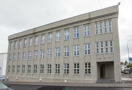 Eina ráðuneytið sem gefur ekki páskaegg