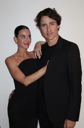 Perry og Trudeau ástfangin upp fyrir haus