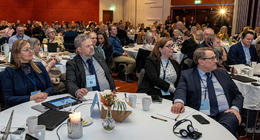 Skaut föstum skotum á Ingu og uppskar klapp