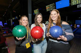 Þakið ætlaði að rifna af Egilshöllinni