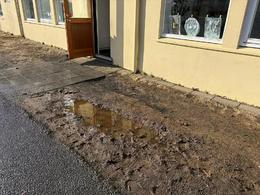 Skólalóðin drullusvað og óboðleg nemendum