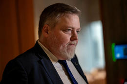 Málið komið fram á fölskum forsendum