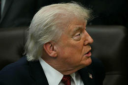 Trump: Bandaríkin stöðvuðu kínverska „gjöf“ til Írans