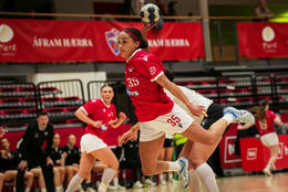 Valur – ÍBV kl. 17, bein lýsing