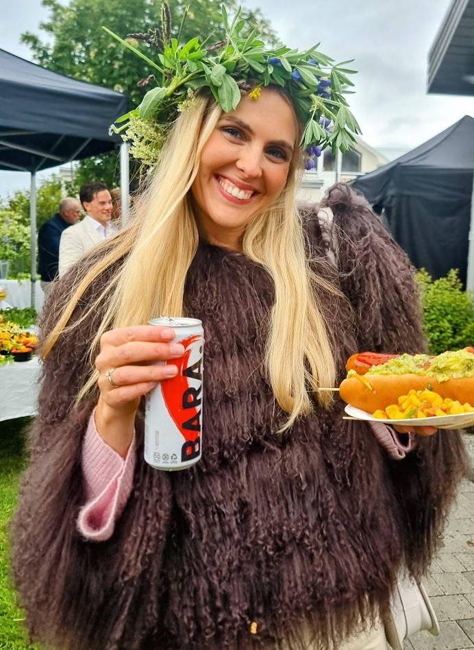Gestirnir bjuggu til sína eigin blómakransa. Þegar hið náttúrulega er …