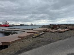 Timburdekkið lagt niður