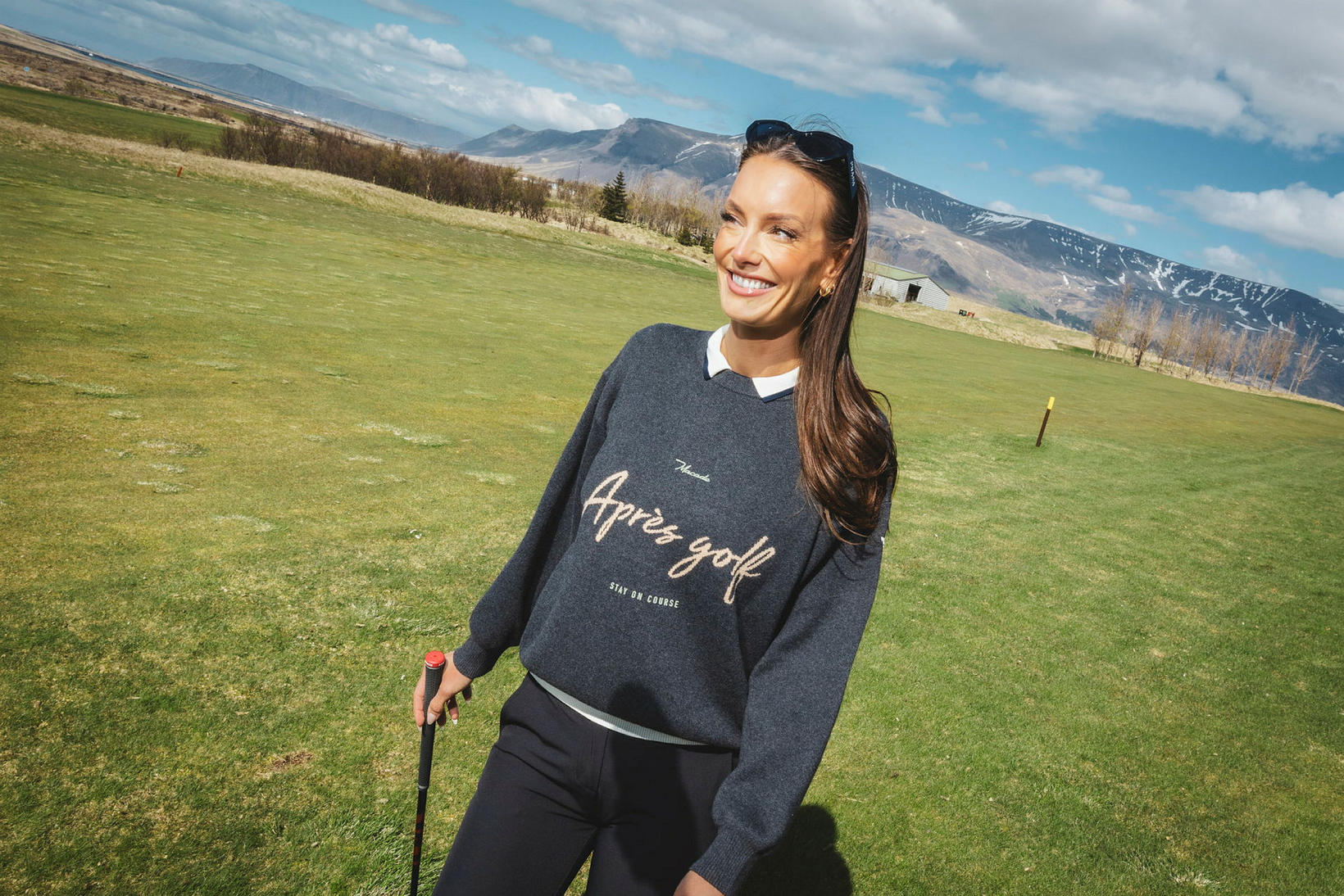 Linda tekur sig vel út á golfvellinum.