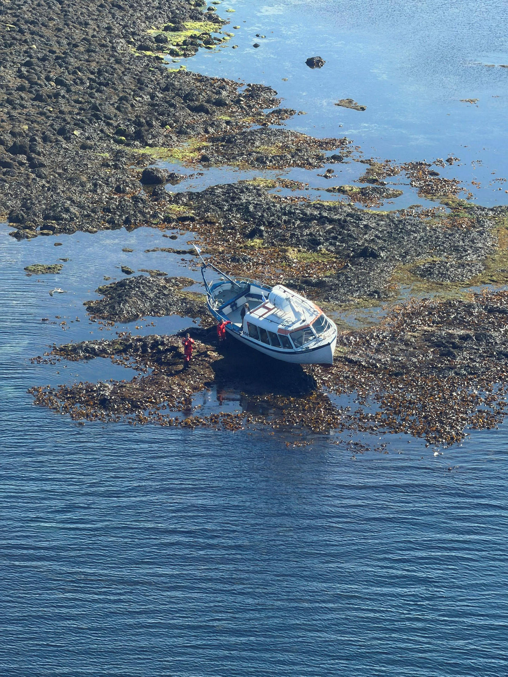 Farþegabáturinn strandaði við Akurey í morgun.