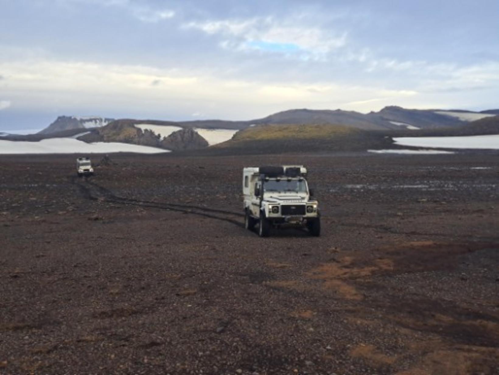 Á Emstruleið, þar sem mennirnir keyrðu langar leiðir utan vegar.