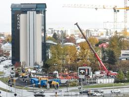 Fluttu hundrað tonna bor í Laugardalinn