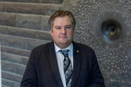 Tekur ekki undir með Jóni um að samstarfið sé súrt