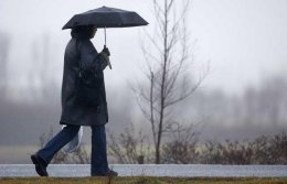 Rigning, slydda eða snjókoma vestanlands