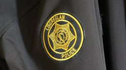 Öskurrifust í verslunarmiðstöð og löggan kölluð til