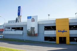 Þjófur og öryggisvörður tókust á