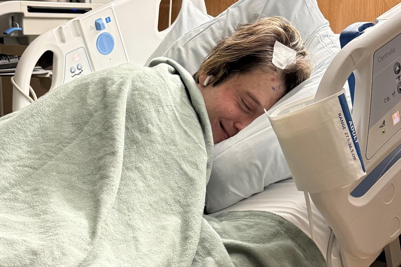 Tyler Henry fékk batakveðjur frá aðdáendum sínum.
